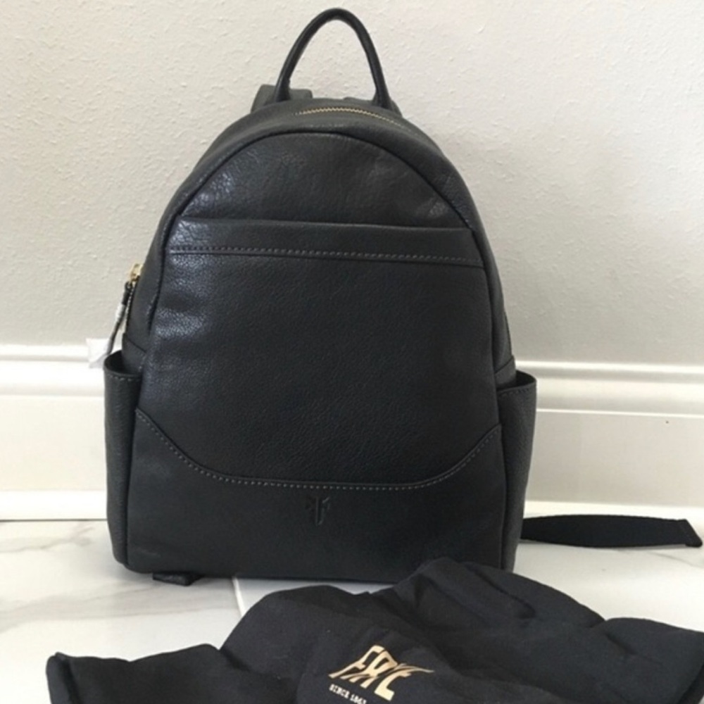 🖤FRYE: Petite Leather Front Slit Backpack (NWT) - Picture 2 of 8